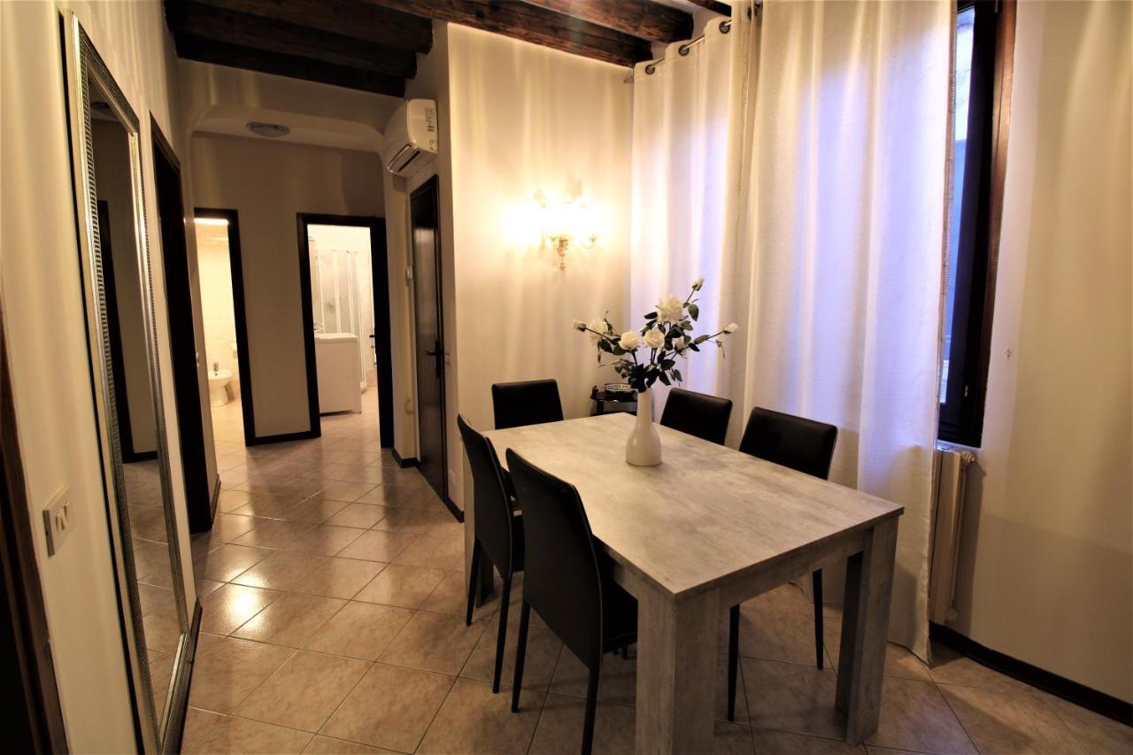 Central And Spacious Apartment ヴェネツィア エクステリア 写真